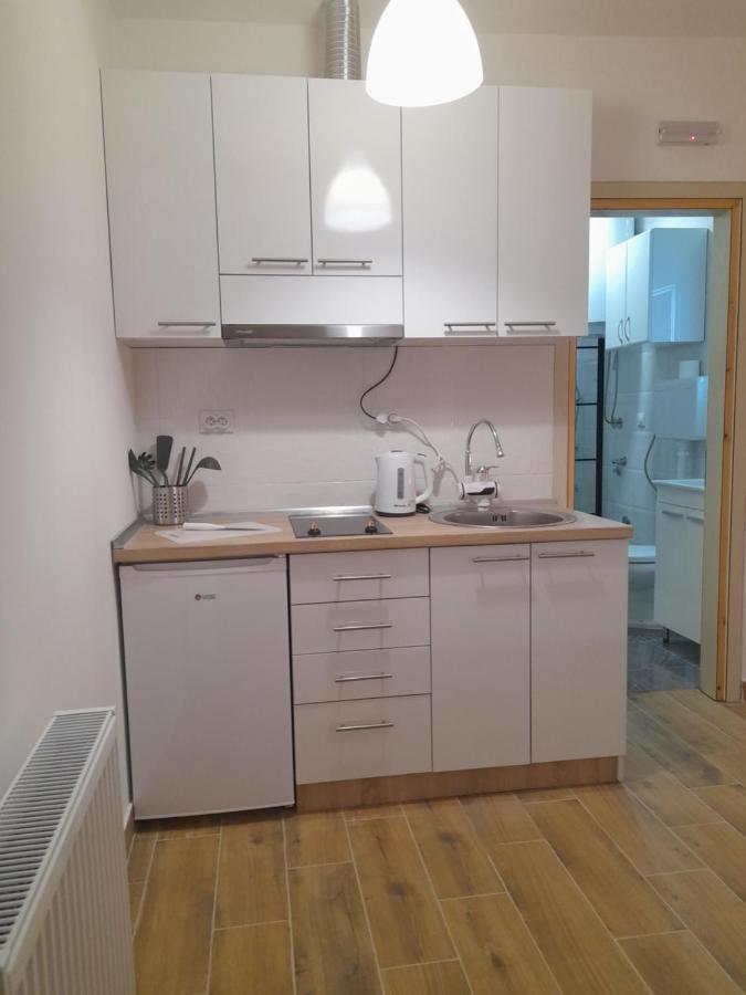 Ni V & V Studio Apartments מראה חיצוני תמונה