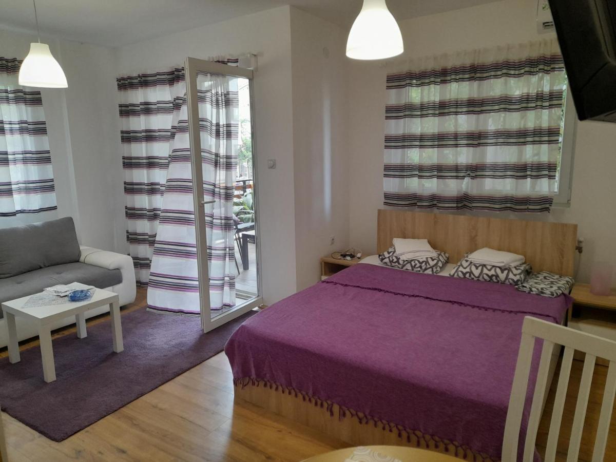Ni V & V Studio Apartments חדר תמונה
